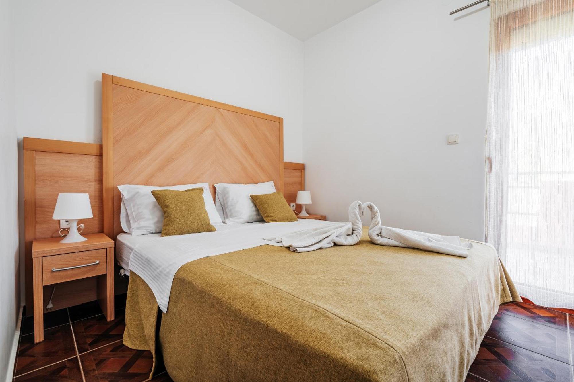 בודווה Apartments Radevic מראה חיצוני תמונה