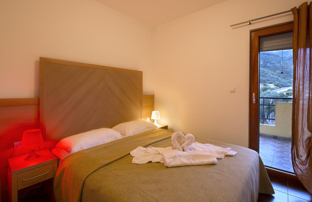 בודווה Apartments Radevic מראה חיצוני תמונה