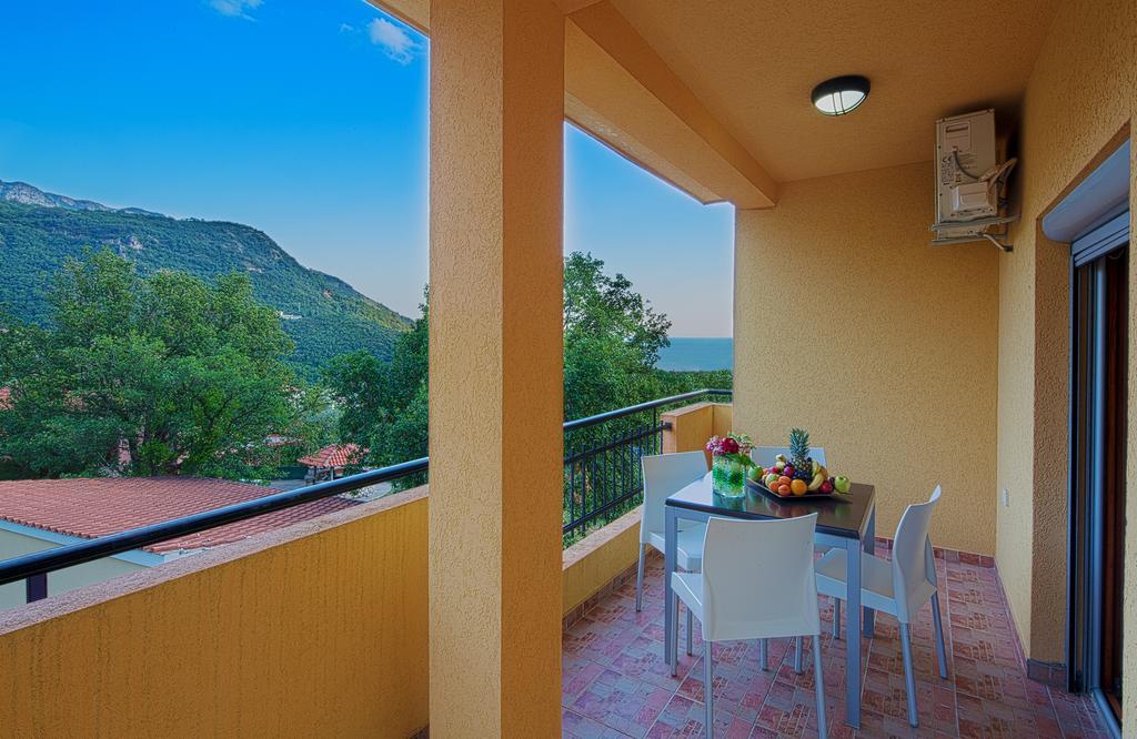 בודווה Apartments Radevic מראה חיצוני תמונה