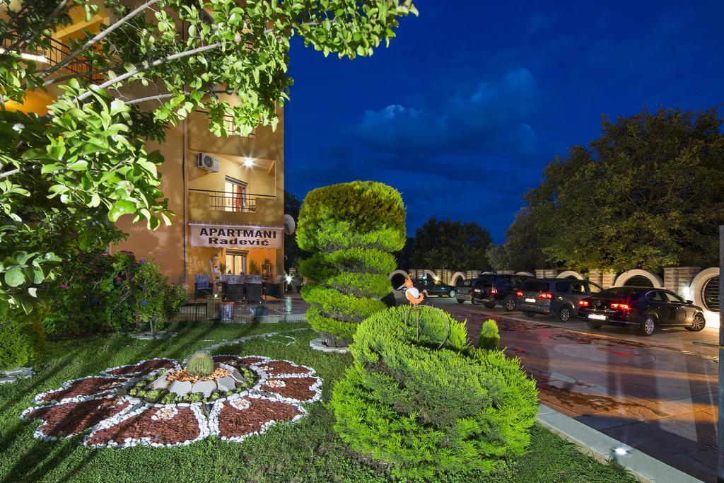 בודווה Apartments Radevic מראה חיצוני תמונה