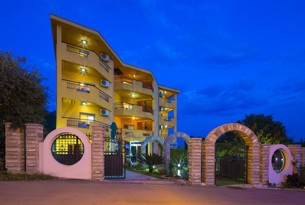 בודווה Apartments Radevic מראה חיצוני תמונה