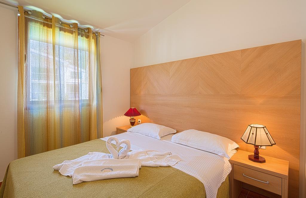 בודווה Apartments Radevic מראה חיצוני תמונה